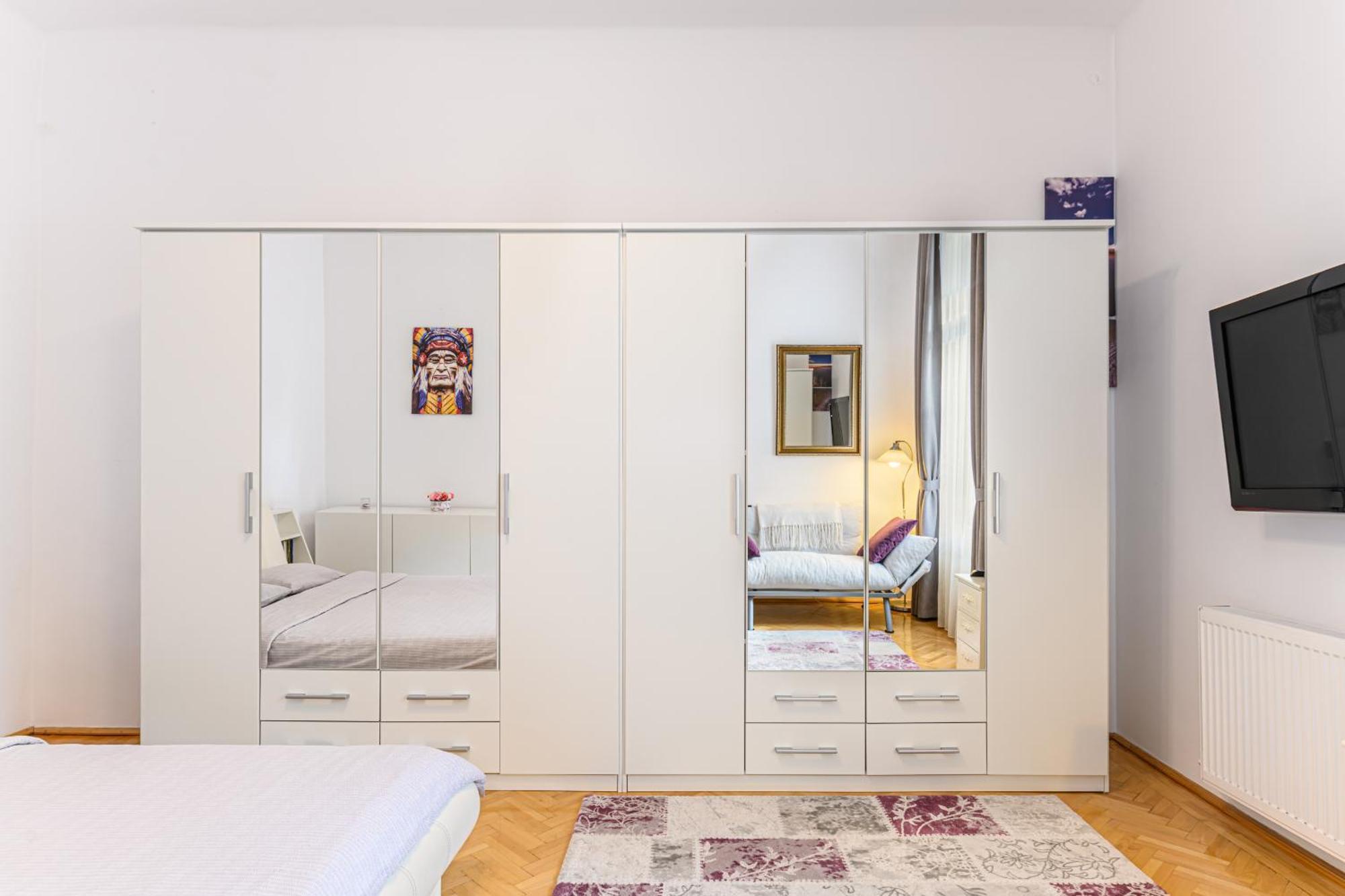 Brasov Centrul Vechi - 67Sqm - 2Min To Counsel Square Apartment Exterior photo