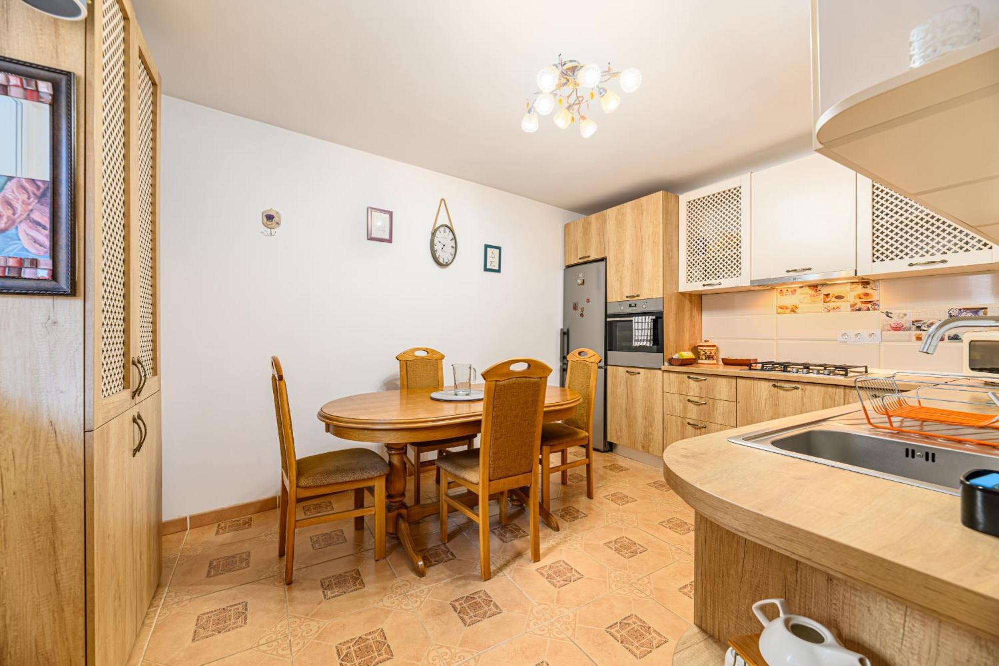 Brasov Centrul Vechi - 67Sqm - 2Min To Counsel Square Apartment Exterior photo