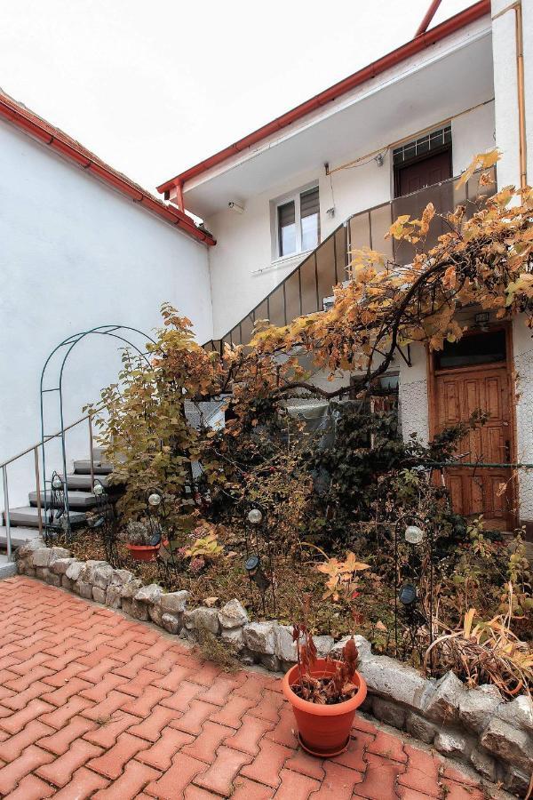 Brasov Centrul Vechi - 67Sqm - 2Min To Counsel Square Apartment Exterior photo
