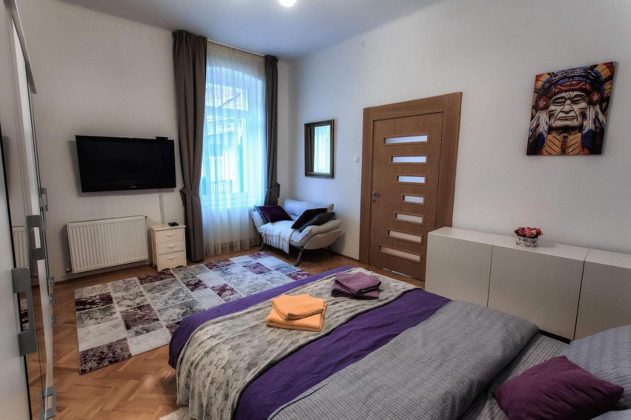 Brasov Centrul Vechi - 67Sqm - 2Min To Counsel Square Apartment Exterior photo